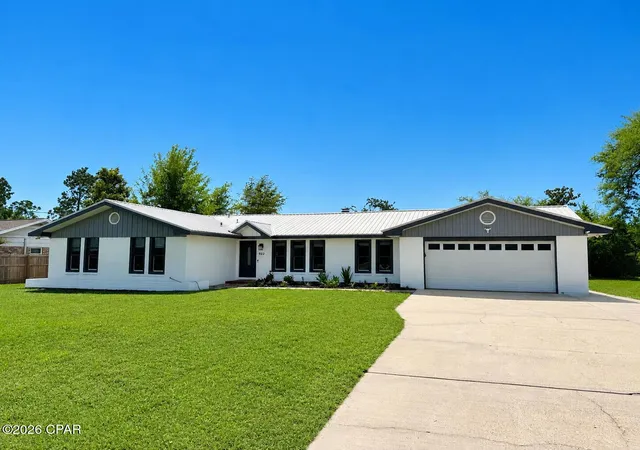 2nd image of 922 Radcliff Ave, Lynn Haven, FL 32444 | MLS# 790588