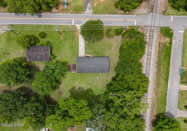 3rd image of 406 S Hubbard St, Bonifay, FL 32425 | MLS# 790635
