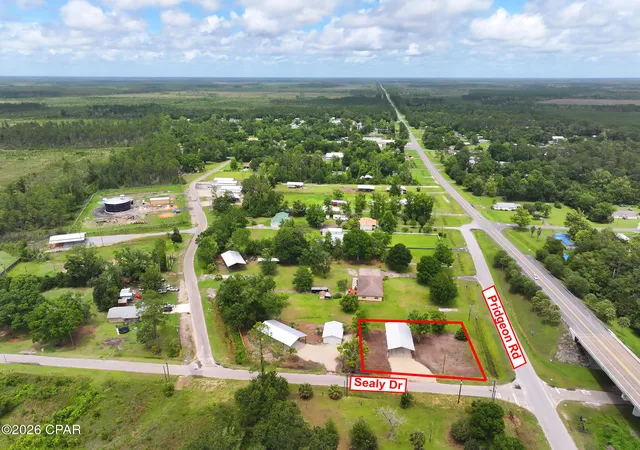 4th image of 133 Sealy Dr, Wewahitchka, FL 32465 | MLS# 790773