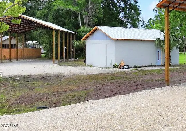 4th image of 167 Sealy Dr, Wewahitchka, FL 32465 | MLS# 790776