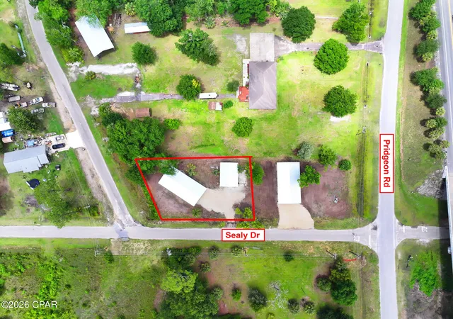 5th image of 167 Sealy Dr, Wewahitchka, FL 32465 | MLS# 790776