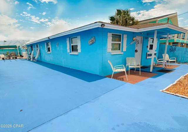 Listing Photo 5 - Condo for sale in building located at 5220 Bch Dr, Panama City, FL 32408
