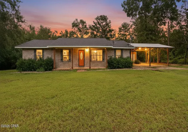 Homes for sale in Graceville, FL | 1565 Hwy 173, Graceville, FL 32440 | MLS# 790997
