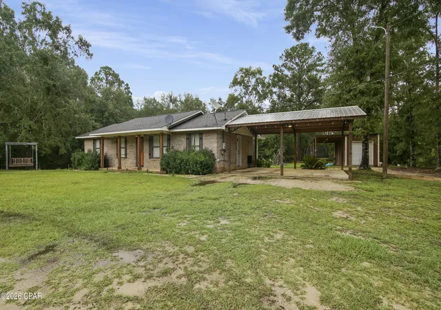 Homes for sale in Graceville, FL | 1565 Hwy 173, Graceville, FL 32440 | MLS# 790997