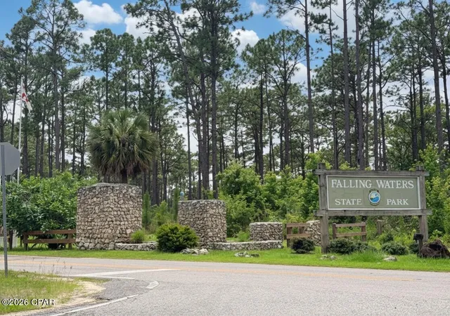 Homes for sale in Chipley, FL | 1019 Hughes Rd, Chipley, FL 32428 | MLS# 791140