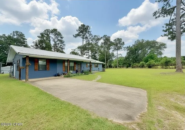 Homes for sale in Chipley, FL | 1019 Hughes Rd, Chipley, FL 32428 | MLS# 791140