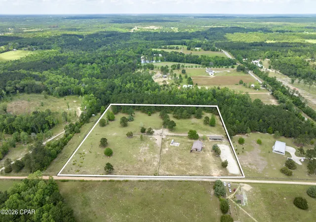 Homes for sale in Defuniak Springs, FL | 126 Tall Oaks Rd, Defuniak Springs, FL 32435 | MLS# 791159