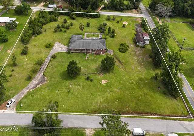 Homes for sale in Bonifay, FL | 409 E Wisconsin Ave, Bonifay, FL 32425 | MLS# 791236