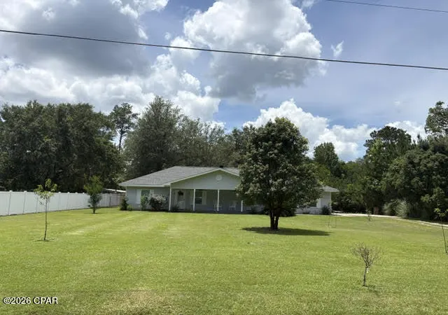 3rd image of 191 Castlewood Ln, Wewahitchka, FL 32465 | MLS# 791393