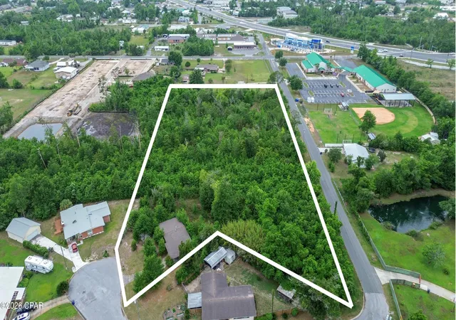 Photo 3 of Single family home for sale at 5 Sewanee Cir, Panama City, FL 32405 | MLS# 791394 | Listing updated on 2026-06-16