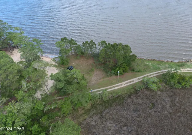 Homes for sale in Freeport, FL | 101 Bay Breeze Dr, Freeport, FL 32439 | MLS# 791475