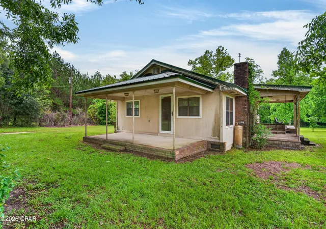 Homes for sale in Graceville, FL | 1229 Clearview Ln, Graceville, FL 32440 | MLS# 791521