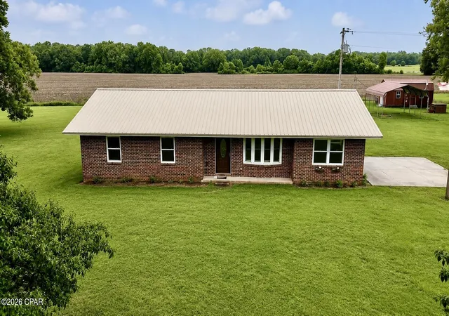 Homes for sale in Bonifay, FL | 1971 Lewis Ln, Bonifay, FL 32425 | MLS# 791576