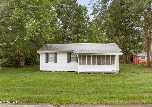 Homes for sale in Vernon, FL | 3314 Jackson Ave, Vernon, FL 32462 | MLS# 791619
