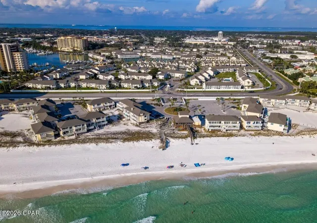 Homes for sale in Destin, FL | 775 Gulf Shore Drive, Destin, FL 32541 | Houzeo