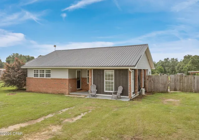 Homes for sale in Bonifay, FL | 2862 Phillips Rd, Bonifay, FL 32425 | MLS# 791669