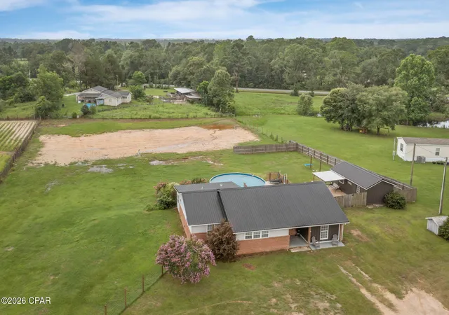 Homes for sale in Bonifay, FL | 2862 Phillips Rd, Bonifay, FL 32425 | MLS# 791669