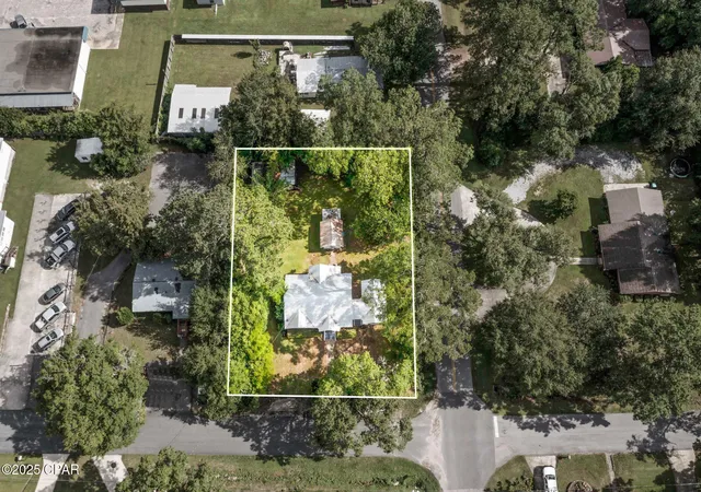Homes for sale in Bonifay, FL | 111 E Wisconsin Ave, Bonifay, FL 32425 | MLS# 791729