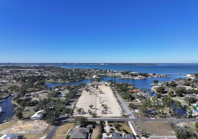 Photo 2 of Sale Pending at 3121 Castleview Ln, Panama City, FL 32405 | MLS# 791740 | Listing updated on 2026-06-23