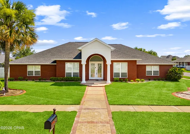 2nd image of 121 Cottonwood Cir, Lynn Haven, FL 32444 | MLS# 791743
