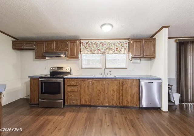 Homes for sale in Defuniak Springs, FL | 63 Cherokee Cir, Defuniak Springs, FL 32433 | MLS# 791745
