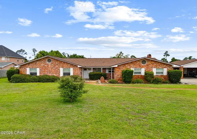Photo 2 of Single family home for sale at 2220 Saint Andrews Blvd, Panama City, FL 32405 | MLS# 791841 | Listing updated on 2026-09-29