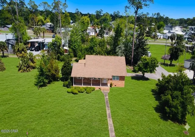 2nd image of 1411 Monument Ave, Port Saint Joe, FL 32456 | MLS# 791935