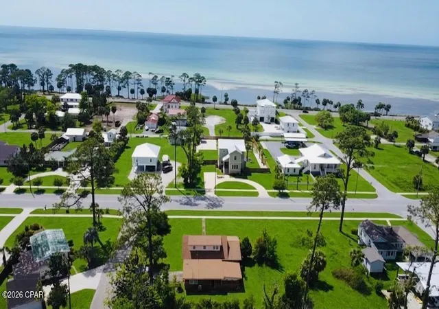 3rd image of 1411 Monument Ave, Port Saint Joe, FL 32456 | MLS# 791935
