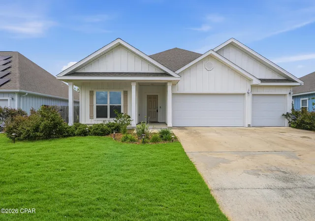 Homes for sale in Crestview, FL | 106 Hobson Ave, Crestview, FL 32539 | MLS# 791945