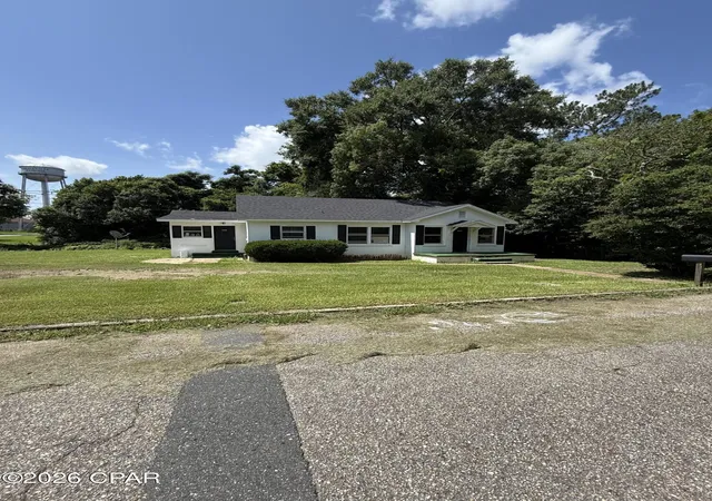 Homes for sale in Graceville, FL | 1007 7Th Ave, Graceville, FL 32440 | MLS# 791947