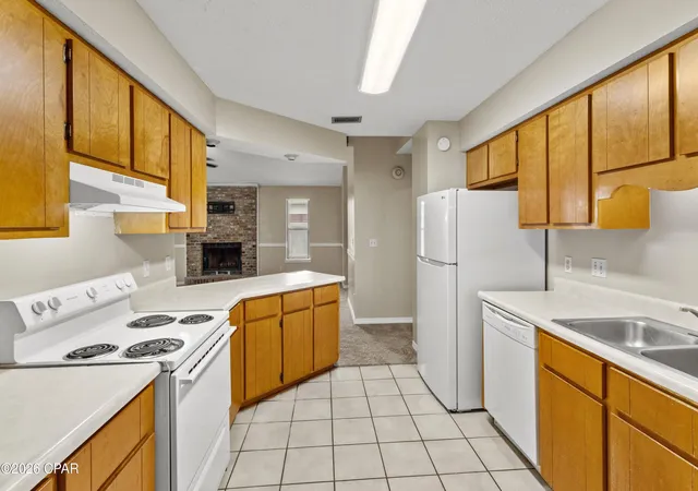 Photo 4 of Single family home for sale at 230 Collinfurst Sq, Panama City, FL 32404 | MLS# 792053 | Listing updated on 2026-07-01