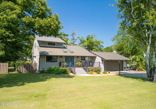 3rd image of 302 Dupont Dr, Port Saint Joe, FL 32456 | MLS# 792056