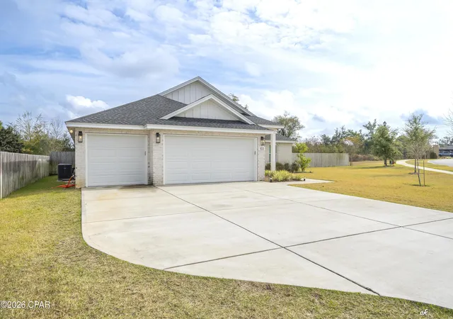 2nd image of 103 Lakeview Ter, Lynn Haven, FL 32444 | MLS# 792078