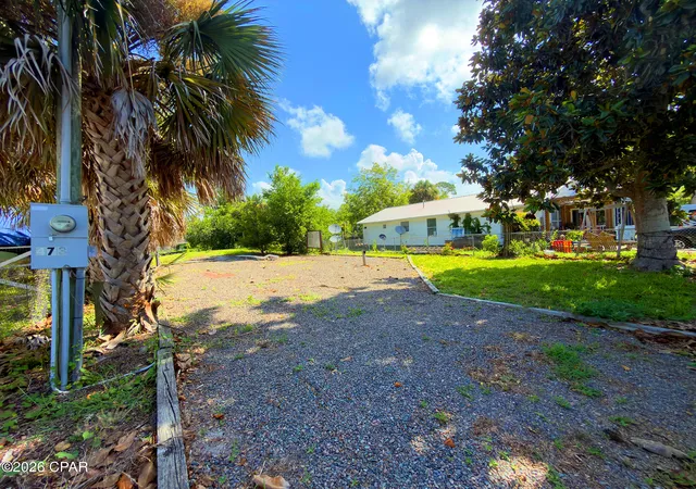 10th image of 473 Dolphin St, Port Saint Joe, FL 32456 | MLS# 792120