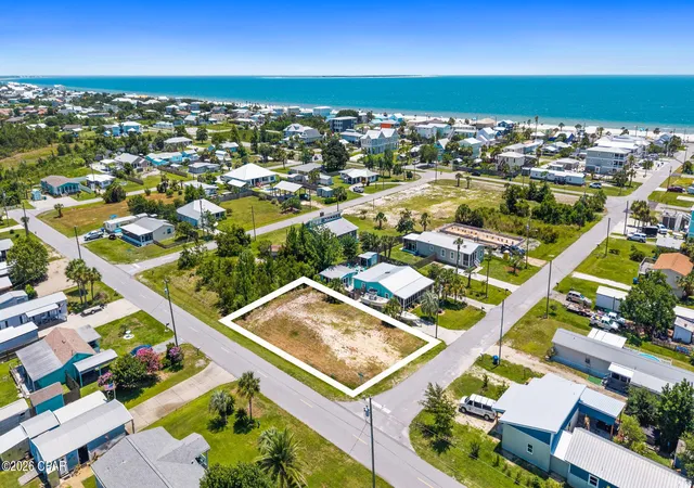 1st image of 210 4th St, Port Saint Joe, FL 32456 | MLS# 792133