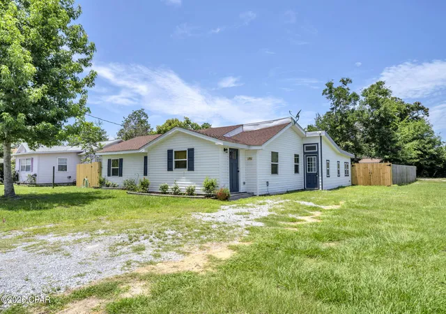 Photo 1 of Single family home for sale at 1813 Bayview Ave, Panama City, FL 32405 | MLS# 792185 | Listing updated on 2026-07-15