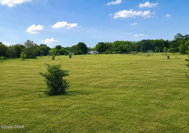 11th image of 183 Deer Trl, Defuniak Springs, FL 32433 | MLS# 792209
