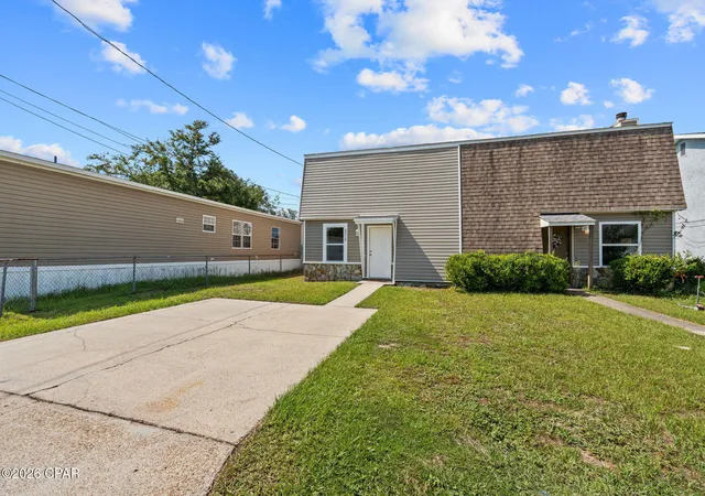 Photo 4 of Townhouse for sale at 6716 Olokee St, Panama City, FL 32404 | MLS# 792222 | Listing updated on 2026-07-05