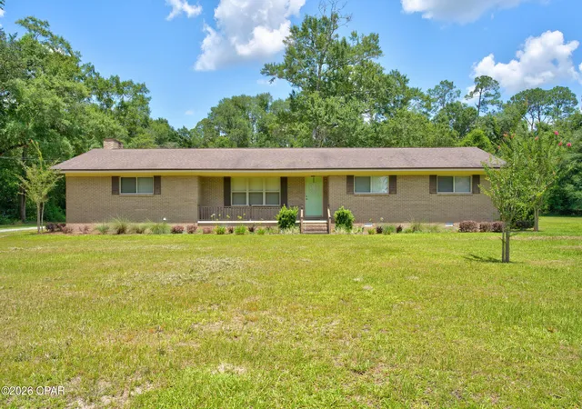 Homes for sale in Chipley, FL | 849 S 8th St, Chipley, FL 32428 | MLS# 792366