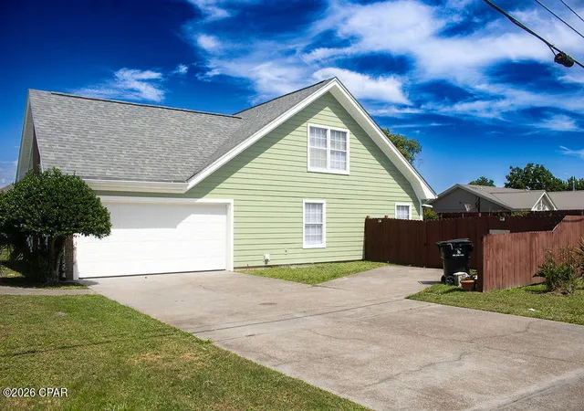 Photo 3 of Single family home for sale at 6800 Forsythe Dr, Panama City, FL 32404 | MLS# 792377 | Listing updated on 2026-07-08