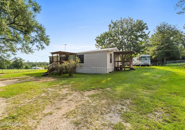 Homes for sale in Bonifay, FL | 2471 Barefield Ln, Bonifay, FL 32425 | MLS# 792509
