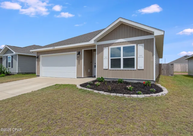 Photo 2 of Single family home for sale at 5132 Sienna Dr, Panama City, FL 32404 | MLS# 792565 | Listing updated on 2026-07-13