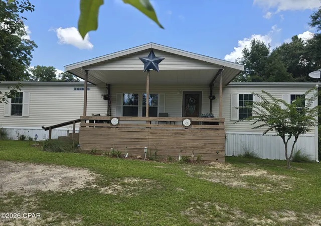 Homes for sale in Chipley, FL | 1744 Hwy 90, Chipley, FL 32428 | MLS# 792614