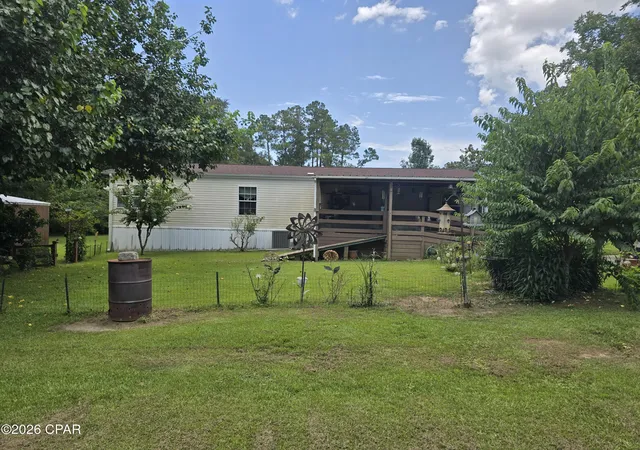 Homes for sale in Chipley, FL | 1744 Hwy 90, Chipley, FL 32428 | MLS# 792614