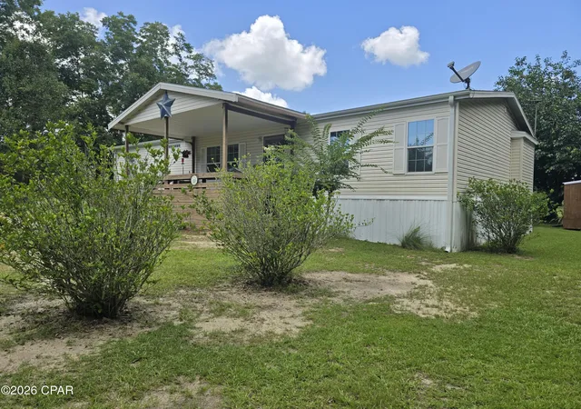 Homes for sale in Chipley, FL | 1744 Hwy 90, Chipley, FL 32428 | MLS# 792614