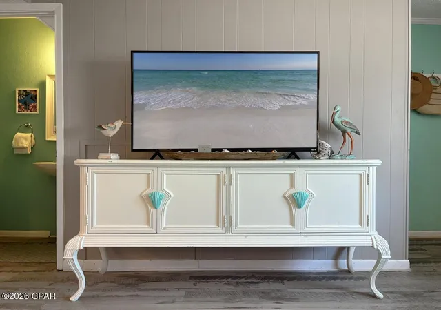 Listing Photo 4 - Condo for sale in building located at 7904 Surf Dr, Panama City, FL 32408 - Unit #16