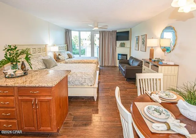 Listing Photo 5 - Condo for sale in building located at 8817 S Thomas Dr, Panama City, FL 32408 - Unit #A110