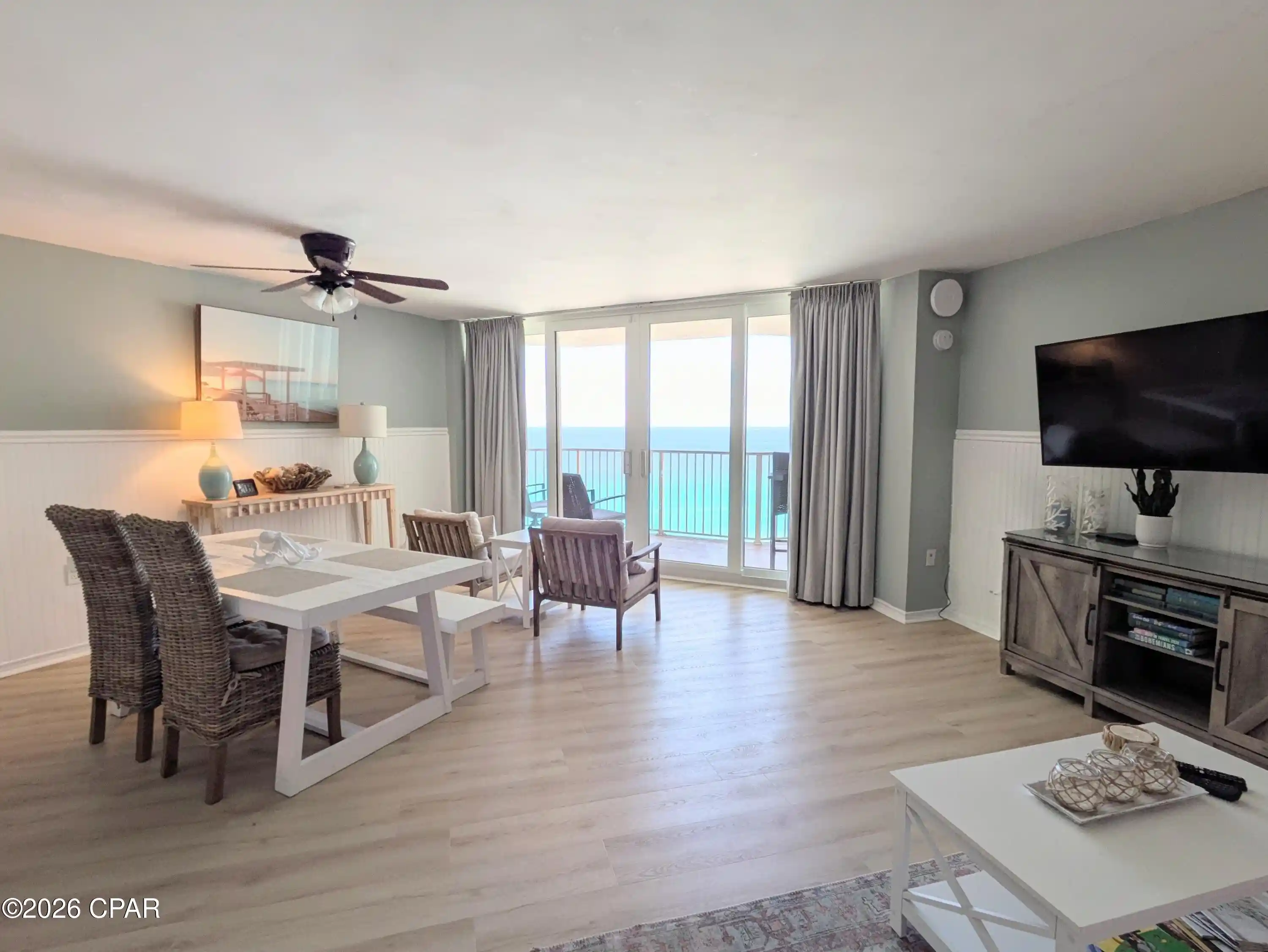 Listing Photo 1 - Condo for sale in 7205 Thomas Dr located at 7205 Thomas Dr, Panama City Beach, FL 32408 - Unit #E1704
