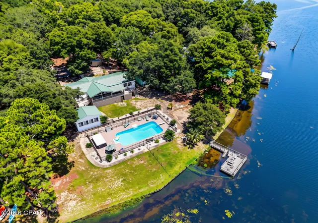 Photo 3 of Sale Pending at 70 Serenity Cir, Defuniak Springs, FL 32433 | MLS# 793978 | Listing updated on 2026-10-07