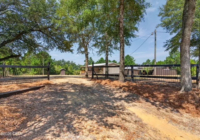 Photo 2 of Sale Pending at 1718 Highway 173, Graceville, FL 32440 | MLS# 794238 | Listing updated on 2026-10-08